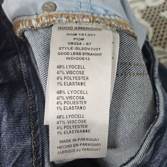Good American Jeans - Picture 4 of 9